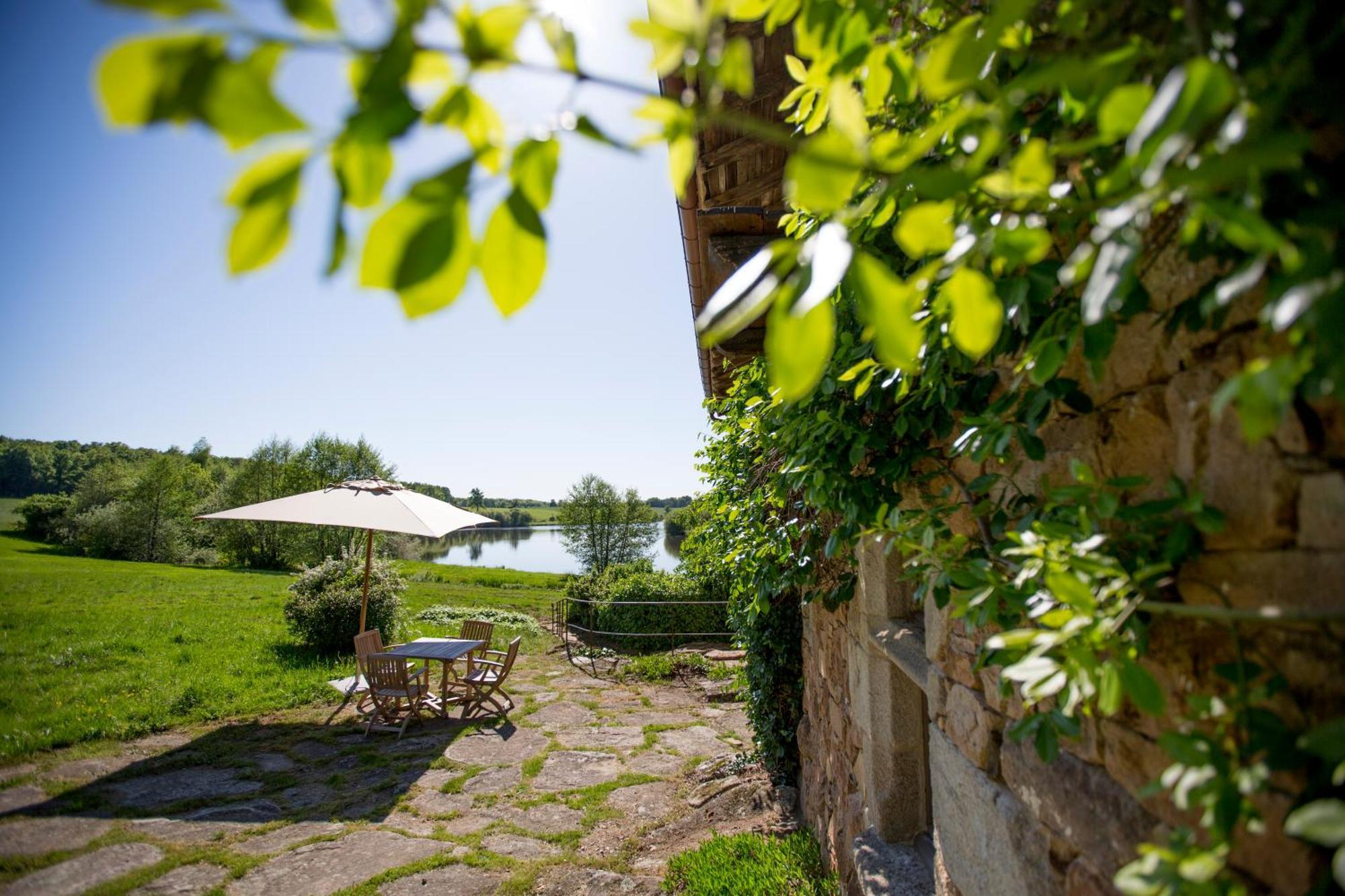 Hotel Domaine Des Etangs, Auberge Resorts Collection Massignac المظهر الخارجي الصورة