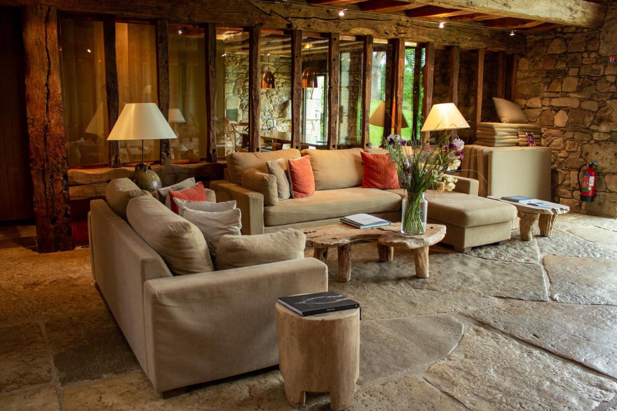 Hotel Domaine Des Etangs, Auberge Resorts Collection Massignac المظهر الخارجي الصورة